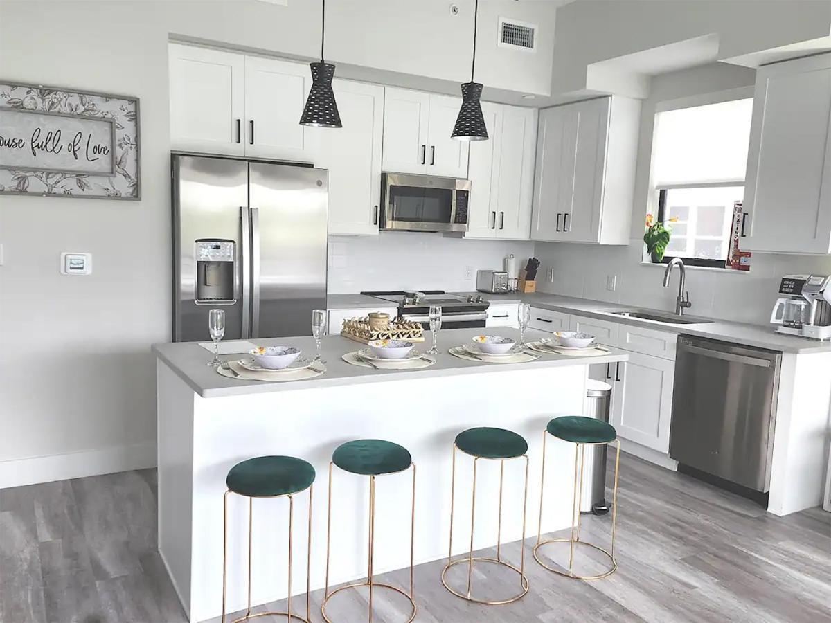 Lux Place And Cozy 3Beds 2Rooms Enjoy Life In Wpb Gym, Ev Station Nearby The Downtown And Beaches West Palm Beach Dış mekan fotoğraf